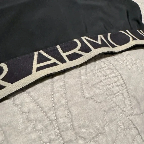 Under Armour Sports Bra - Picture 3 of 3